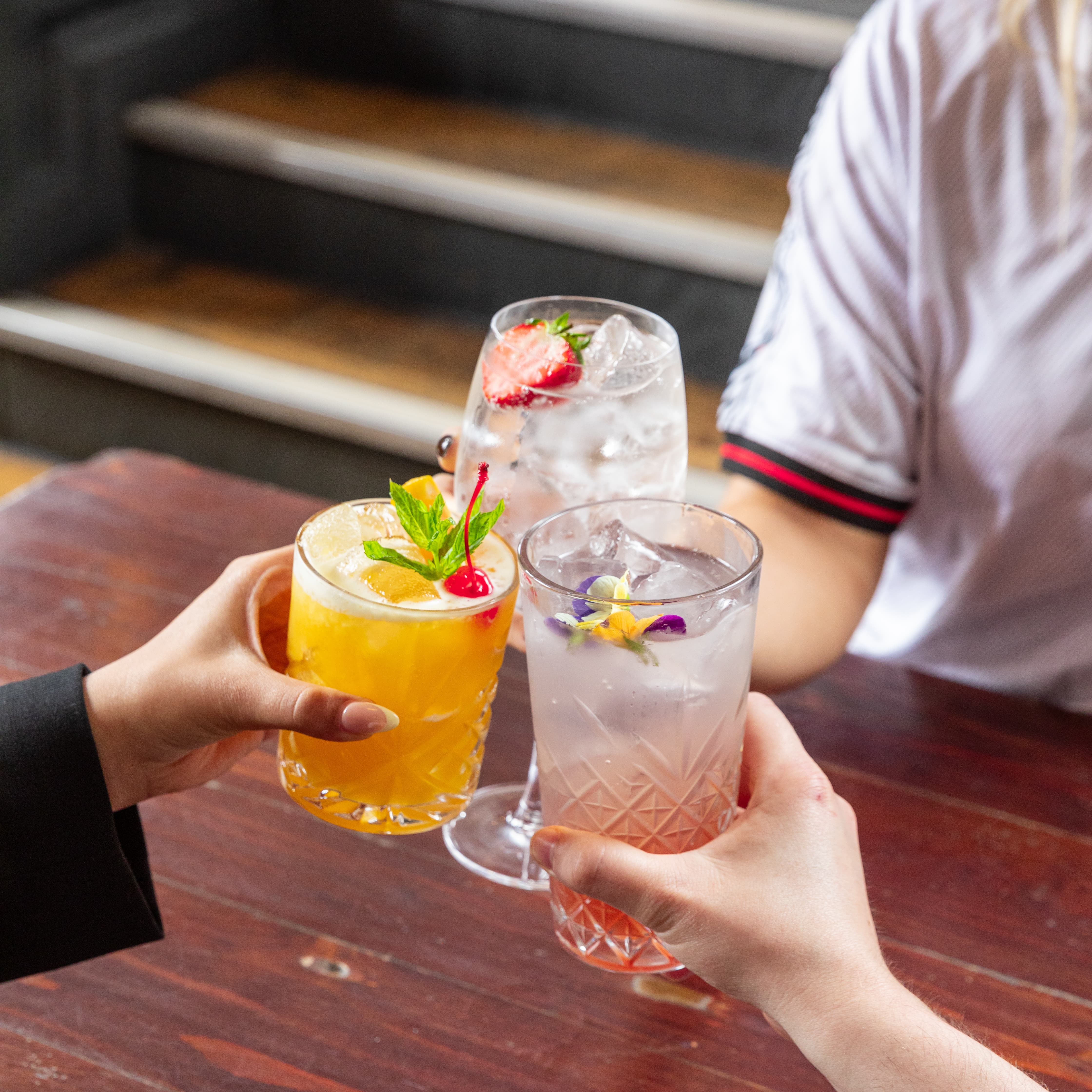 2 for 1 Cocktails in Canary Wharf Sports Bar & Grill Canary Wharf